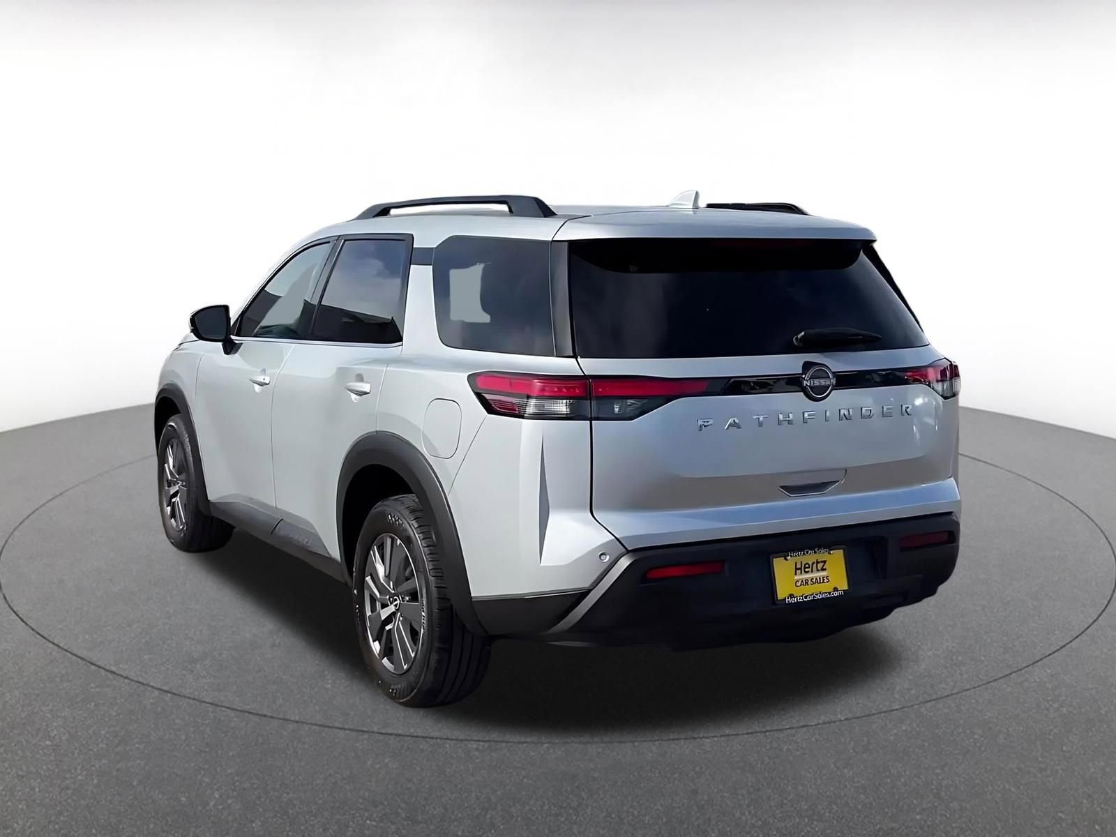 Thumbnail: 2025 Nissan Pathfinder - 11