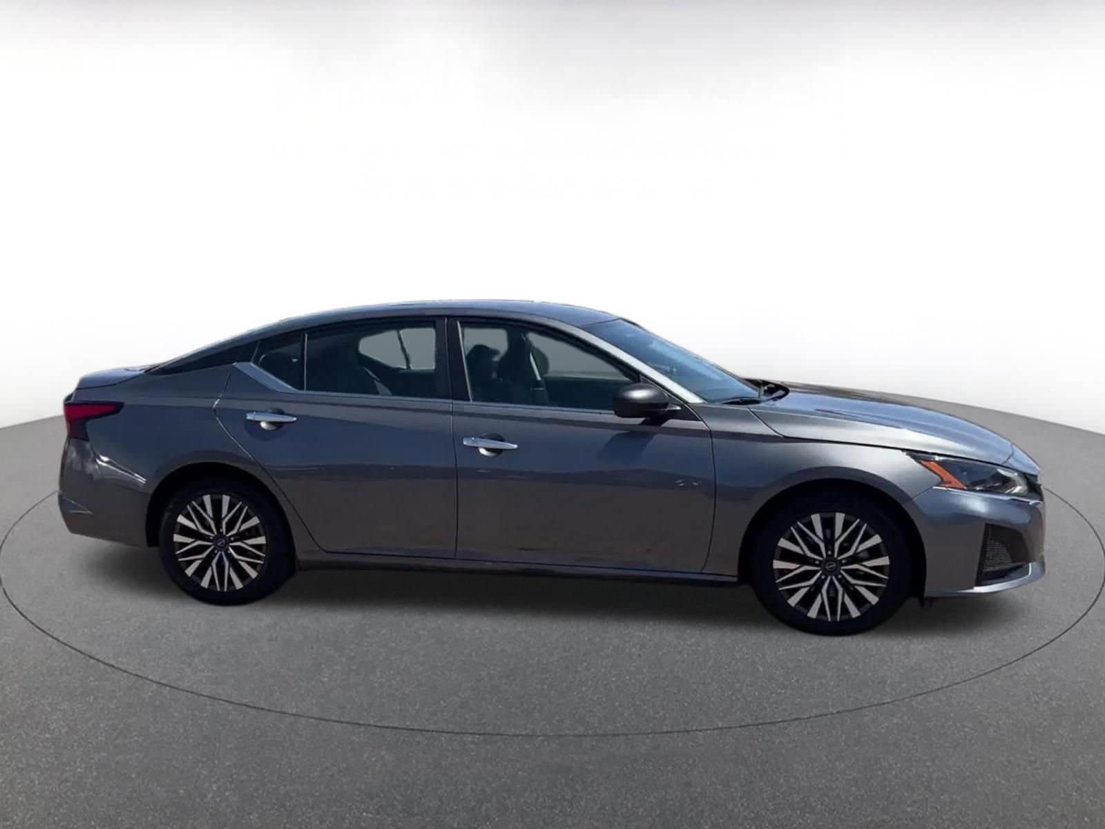 Thumbnail: 2025 Nissan Altima - 16