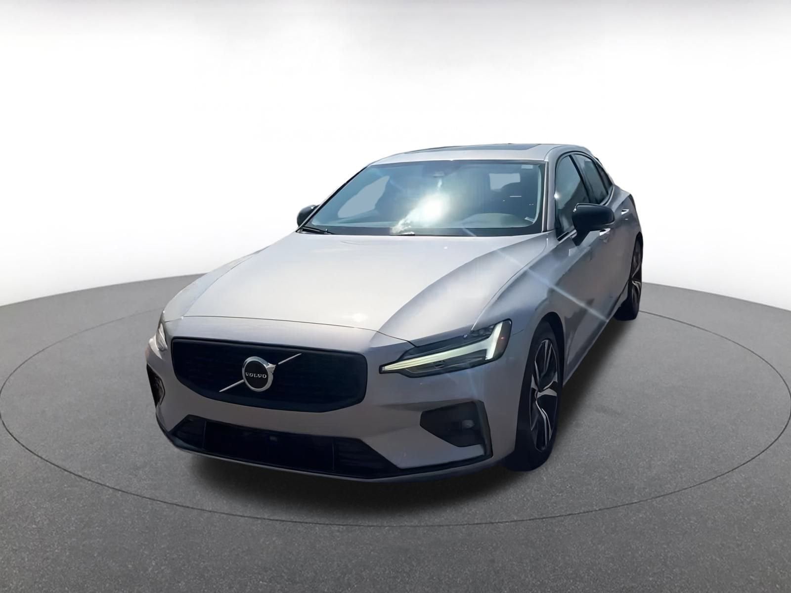 Thumbnail: 2024 Volvo S60 - 6
