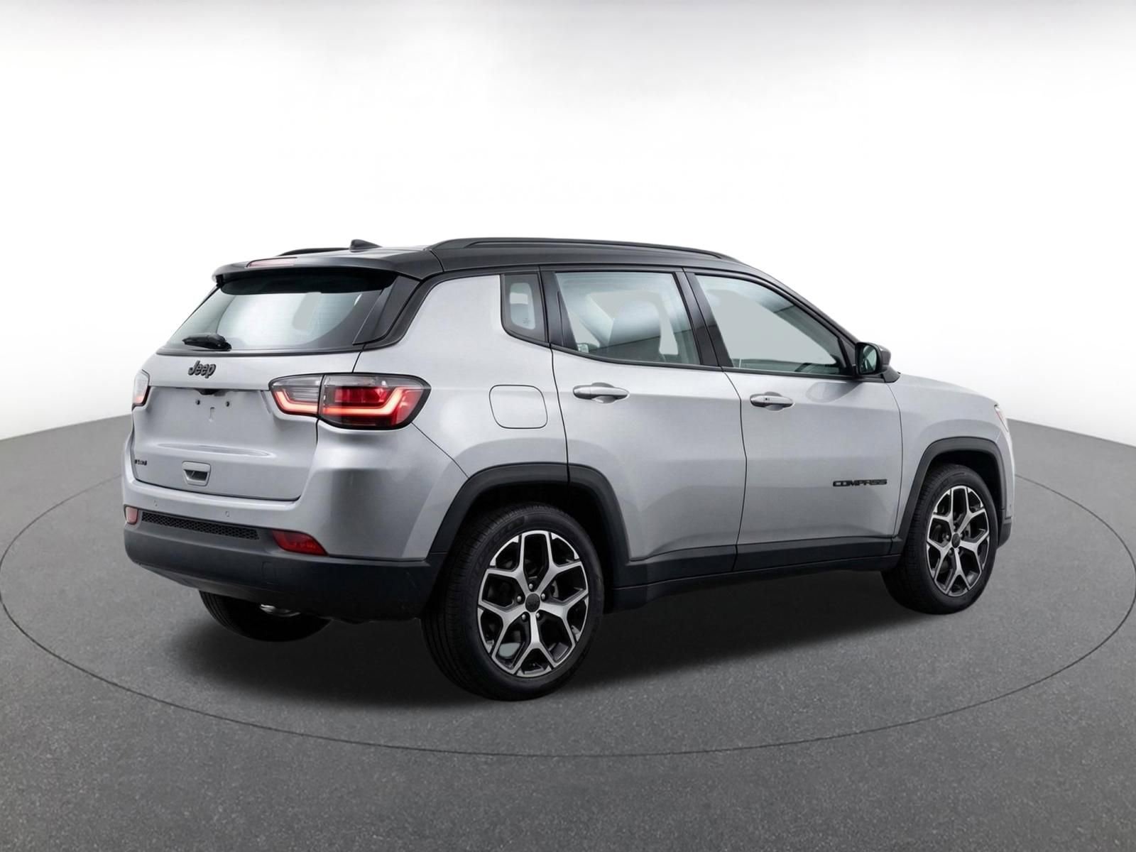 Thumbnail: 2025 Jeep Compass - 9