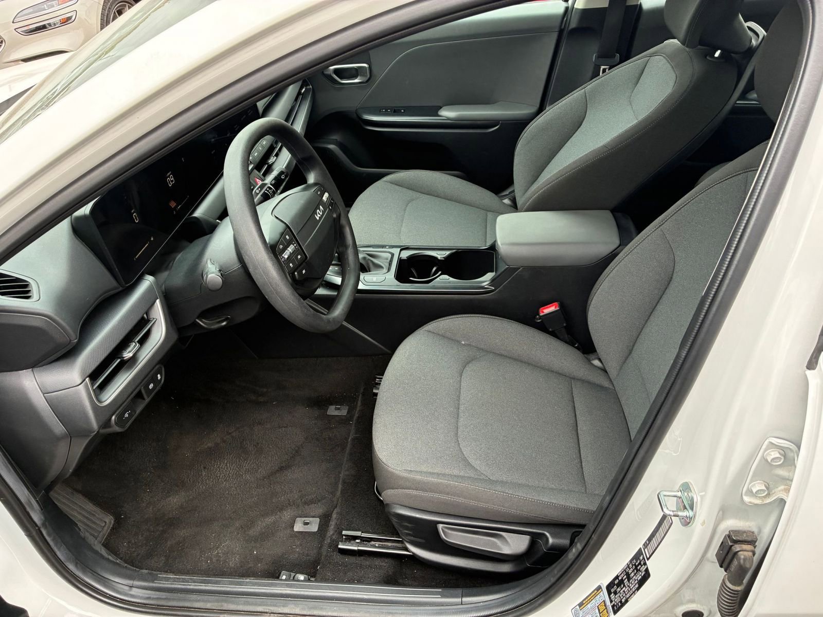 Thumbnail: 2025 Kia K4 - 10