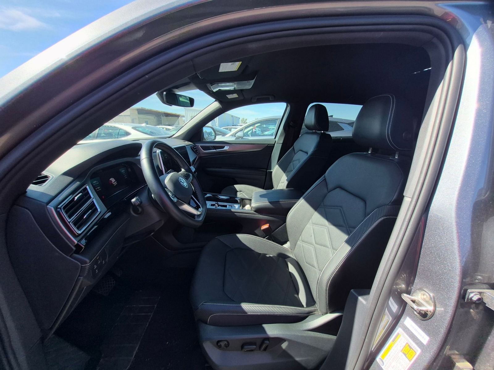 Thumbnail: 2025 Volkswagen Atlas - 11