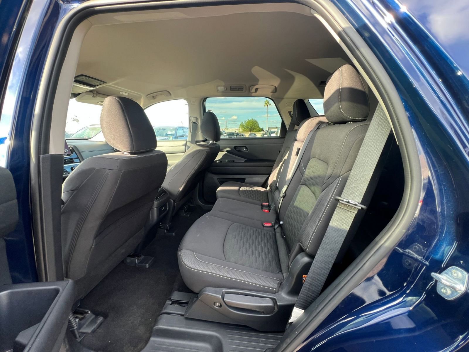 Thumbnail: 2025 Nissan Pathfinder - 25