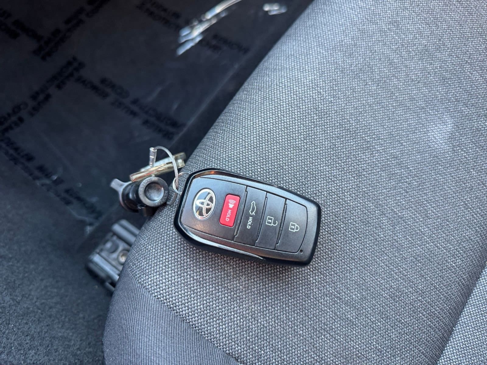 Thumbnail: 2025 Toyota Camry - 22