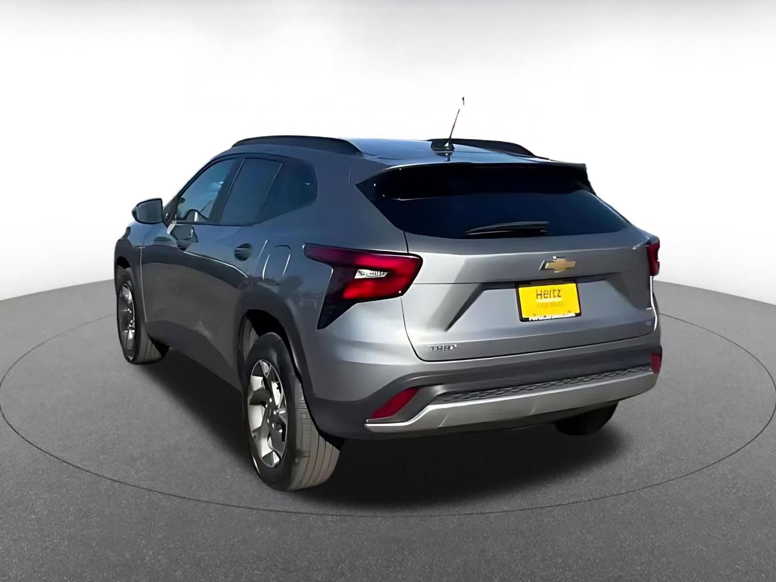 Thumbnail: 2025 Chevrolet Trax - 11