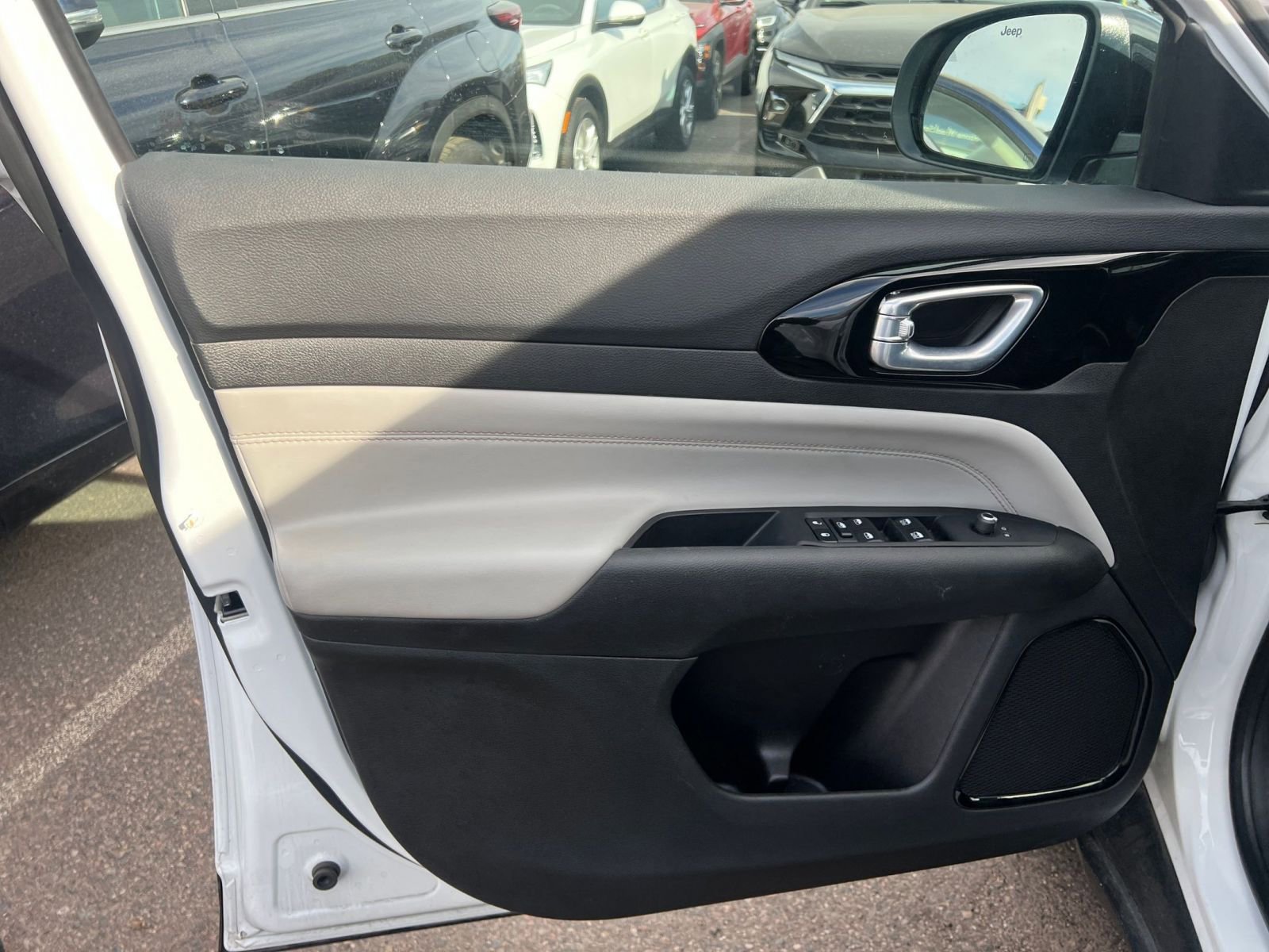 Thumbnail: 2025 Jeep Compass - 18