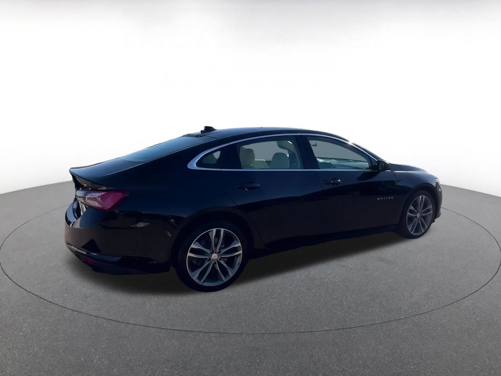 Thumbnail: 2024 Chevrolet Malibu - 14