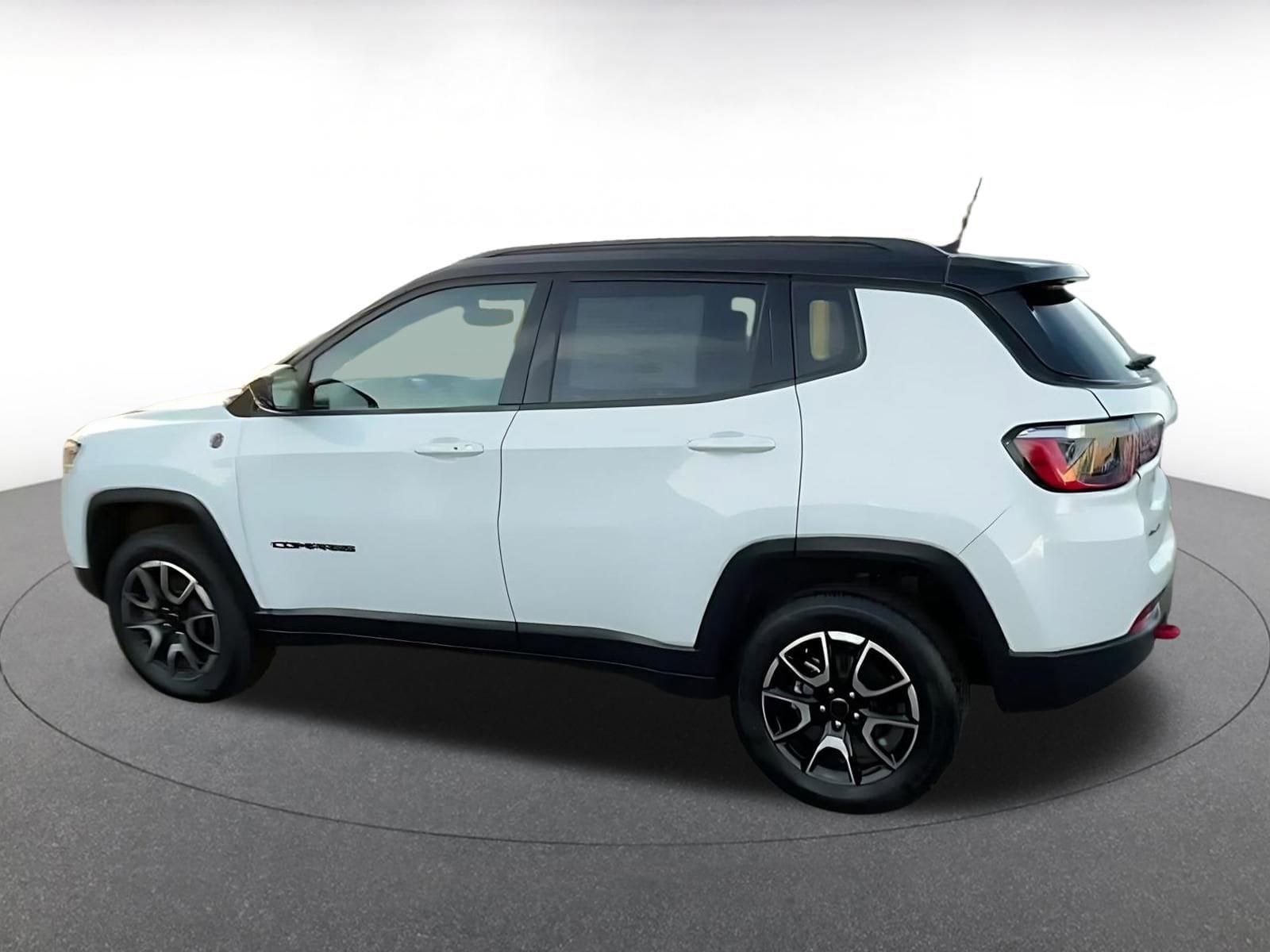 Thumbnail: 2025 Jeep Compass - 10