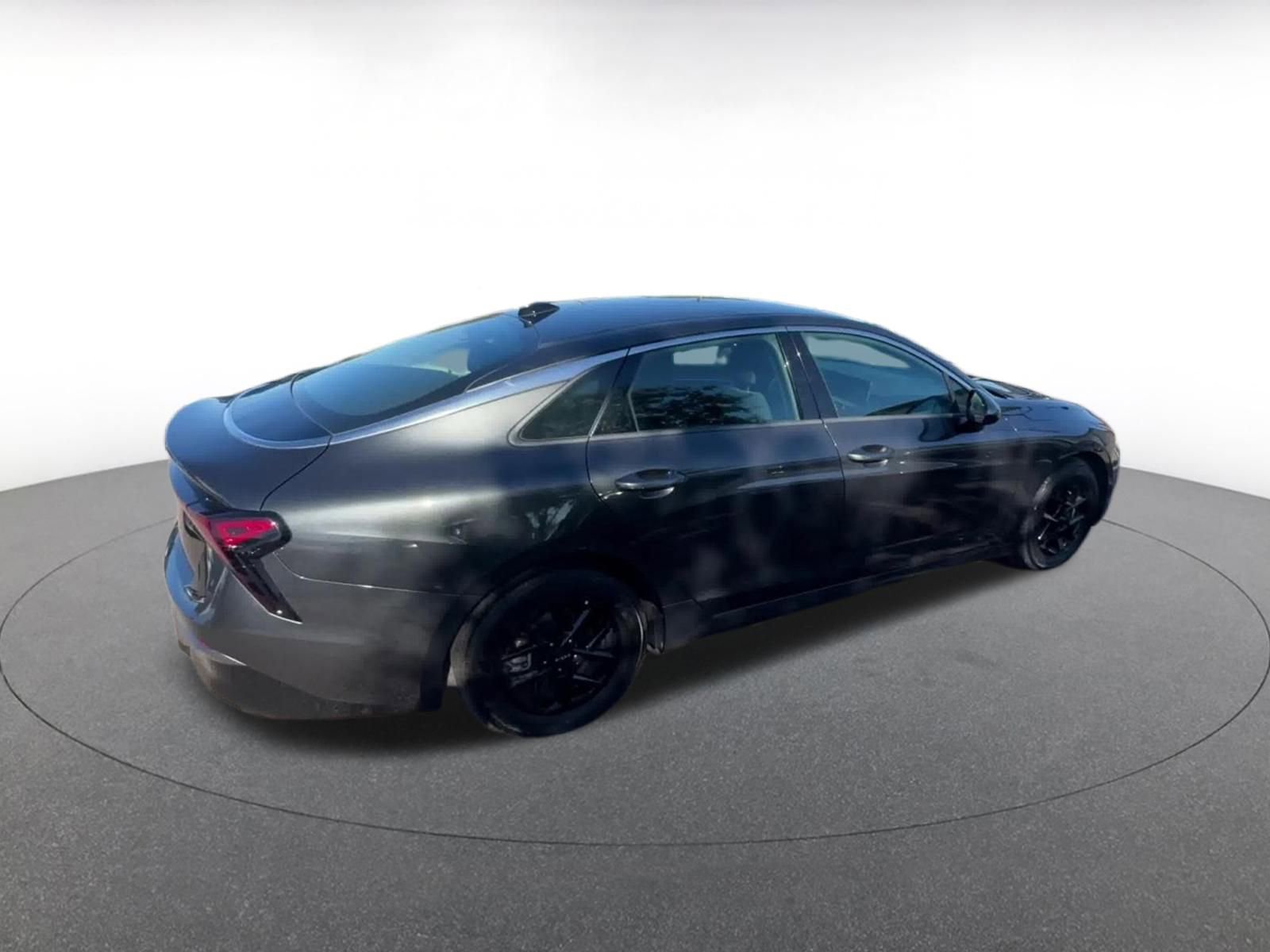 Thumbnail: 2025 Kia K5 - 15