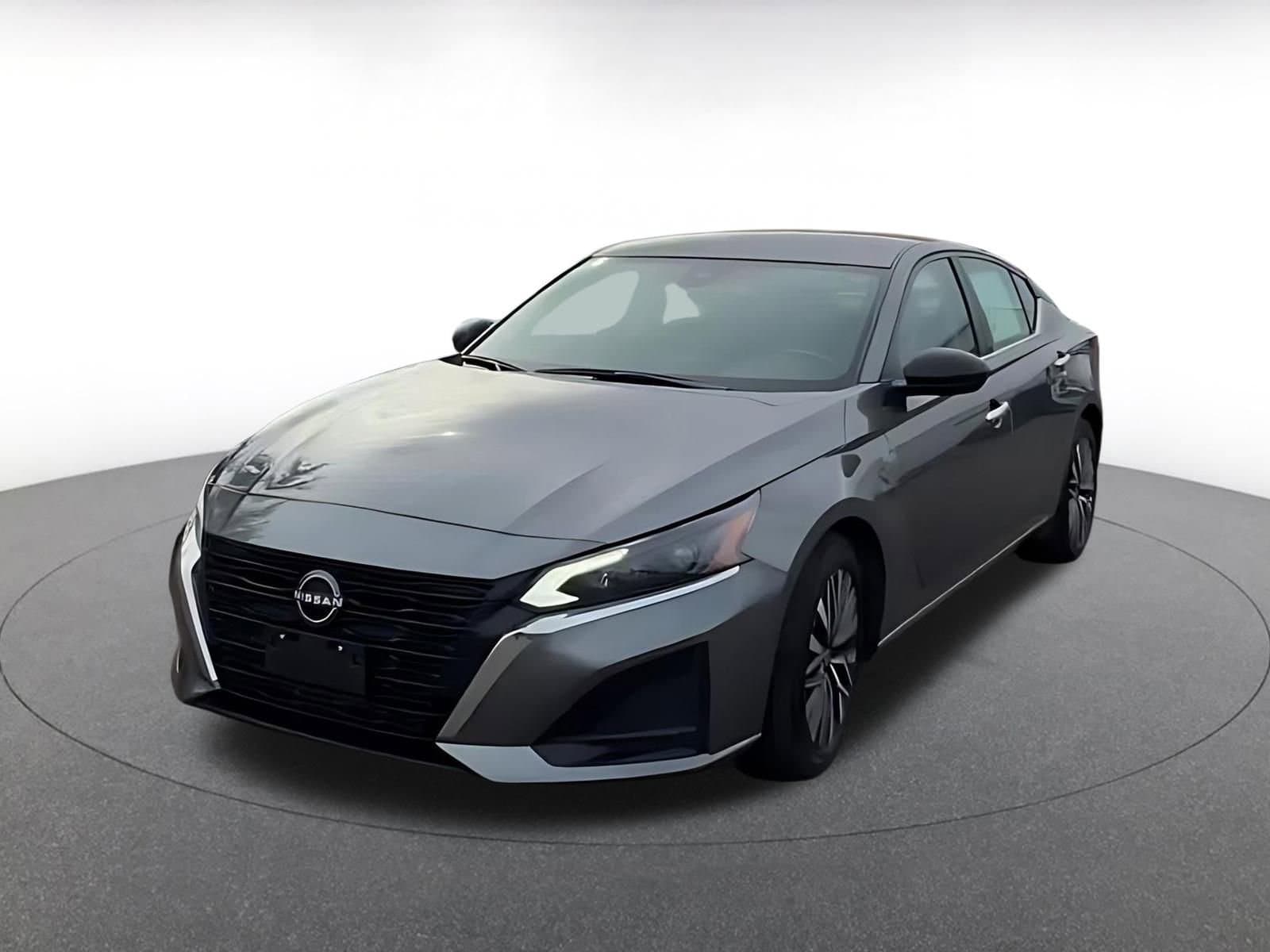 Thumbnail: 2025 Nissan Altima - 7