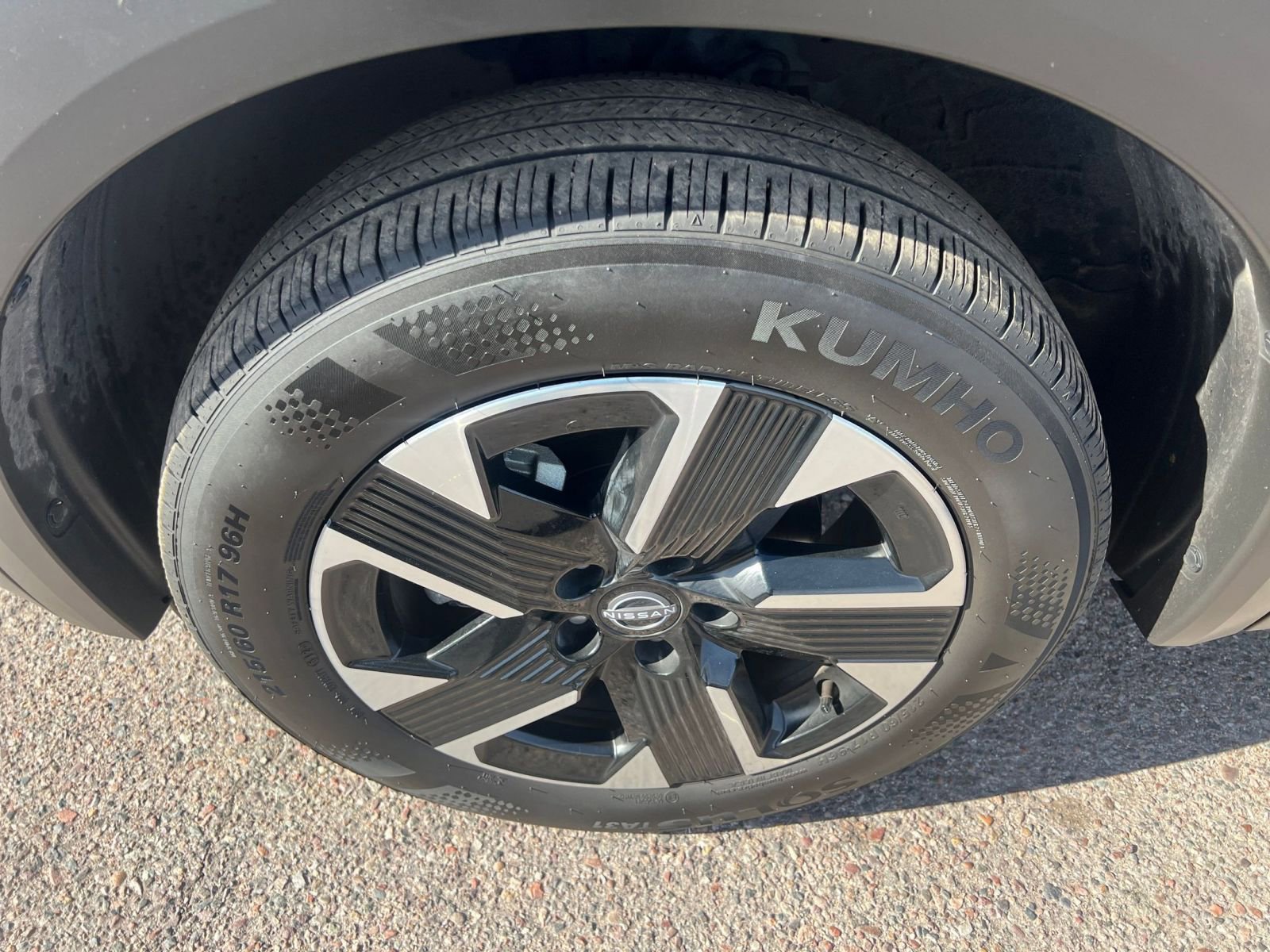 Thumbnail: 2025 Nissan Kicks - 30