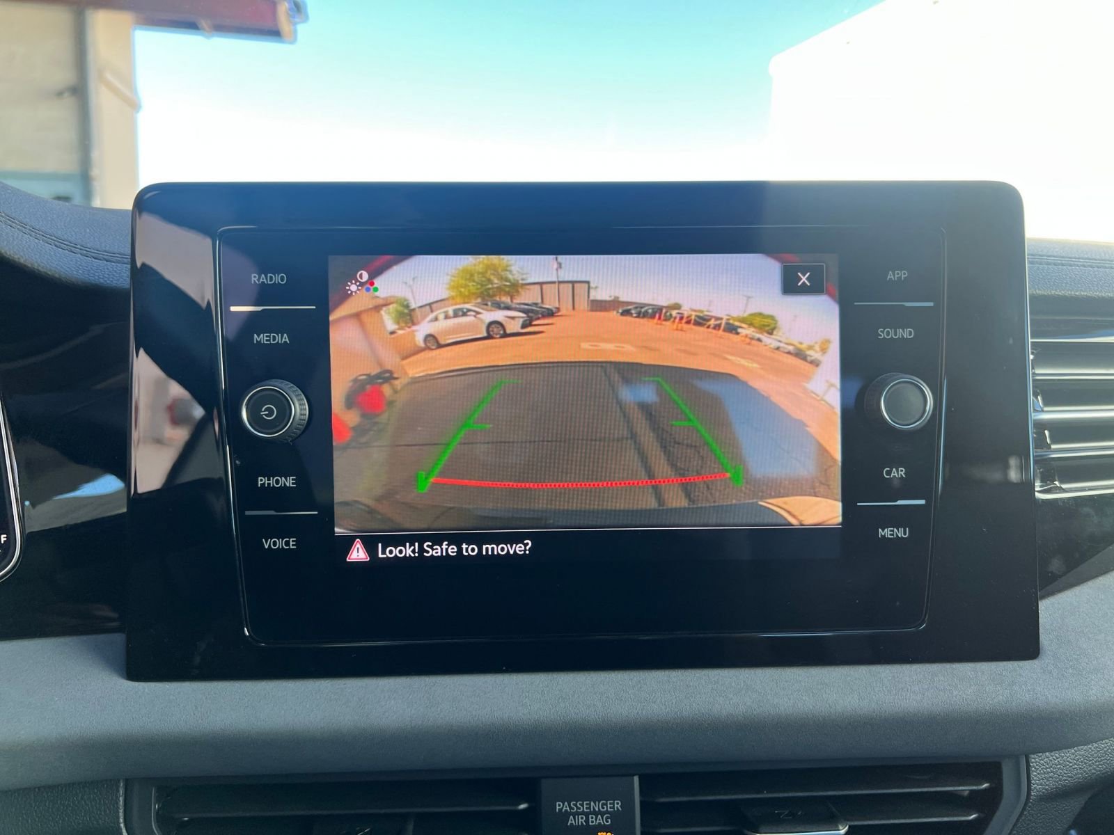 Thumbnail: 2025 Volkswagen Jetta - 17