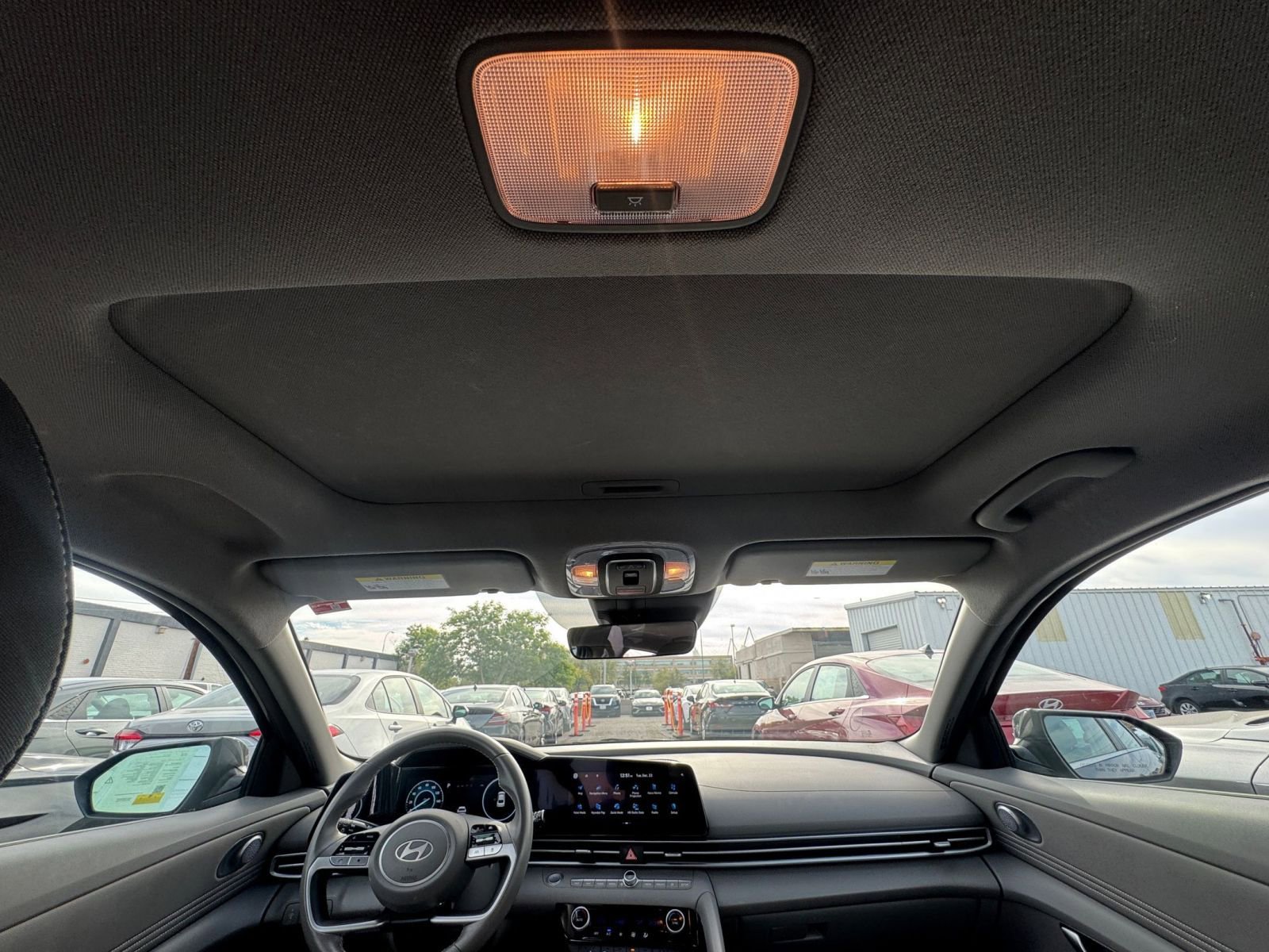 Thumbnail: 2025 Hyundai Elantra - 28