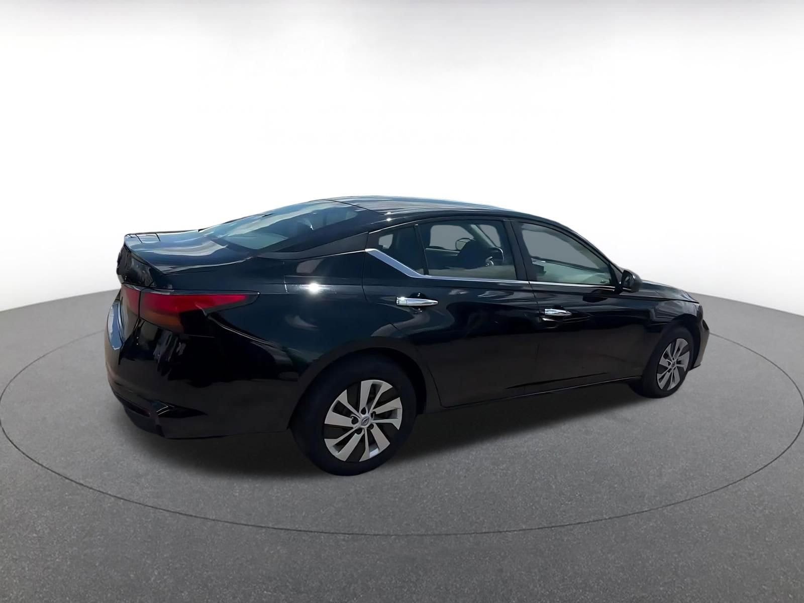 Thumbnail: 2024 Nissan Altima - 14