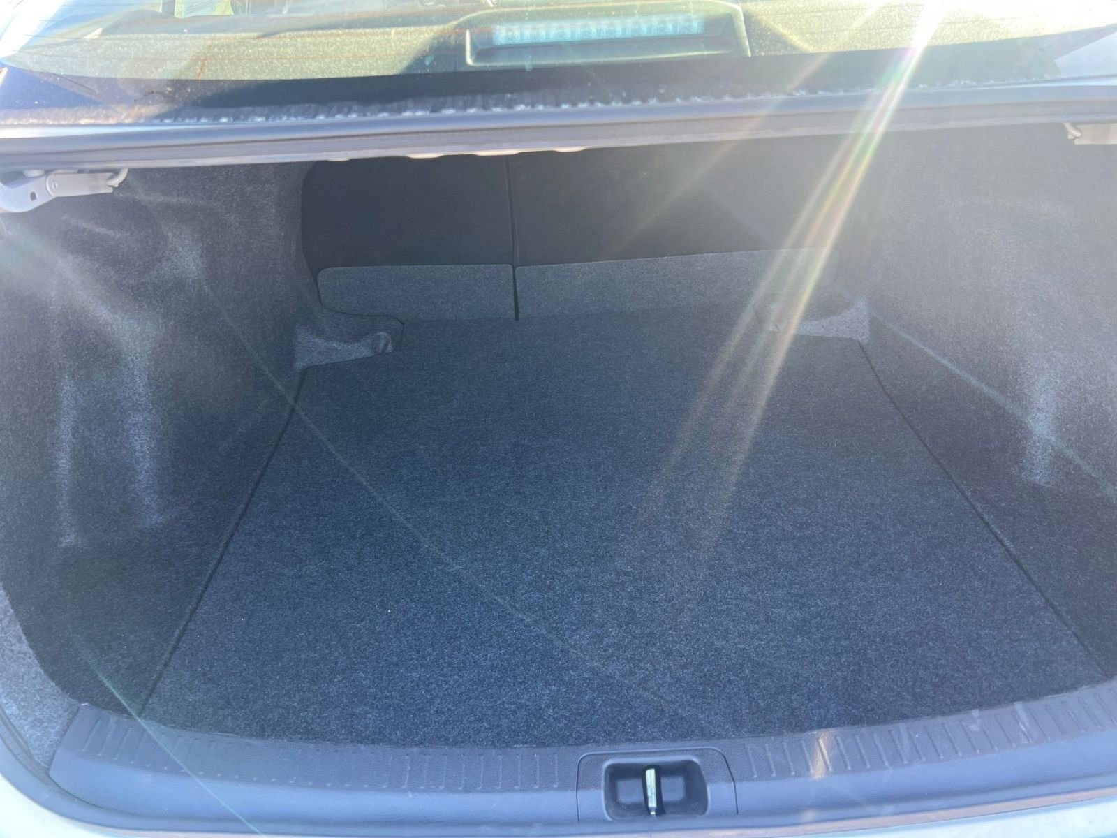 Thumbnail: 2025 Toyota Corolla - 31