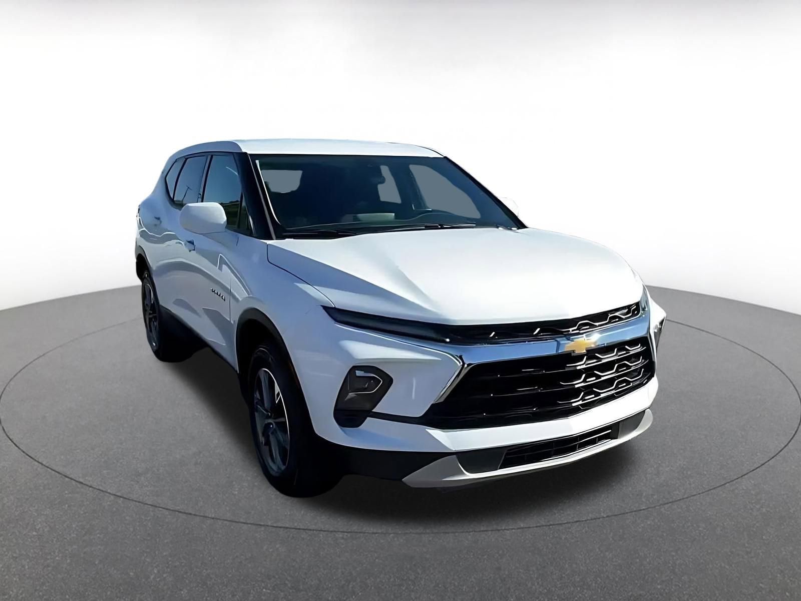 Thumbnail: 2025 Chevrolet Blazer - 3