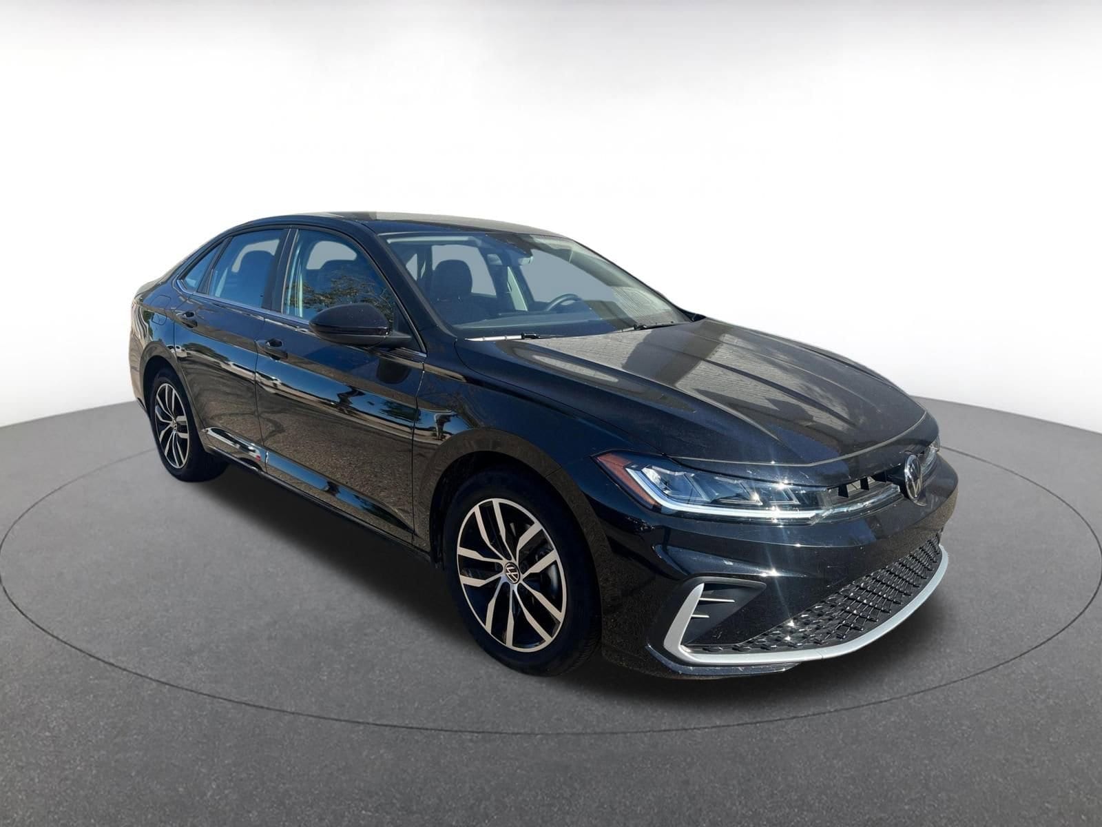 Thumbnail: 2025 Volkswagen Jetta - 1