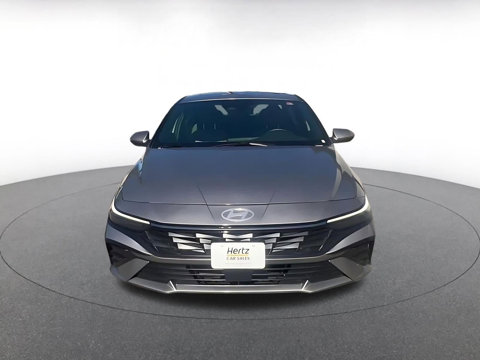 Thumbnail: 2025 Hyundai Elantra - 4