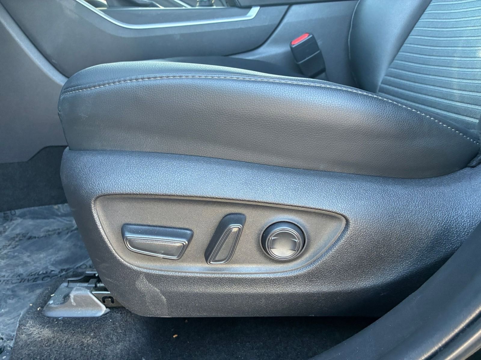 Thumbnail: 2025 Toyota Highlander - 22