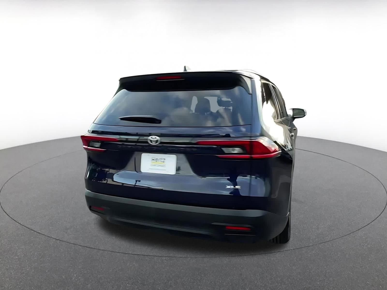 Thumbnail: 2025 Toyota Grand Highlander - 14