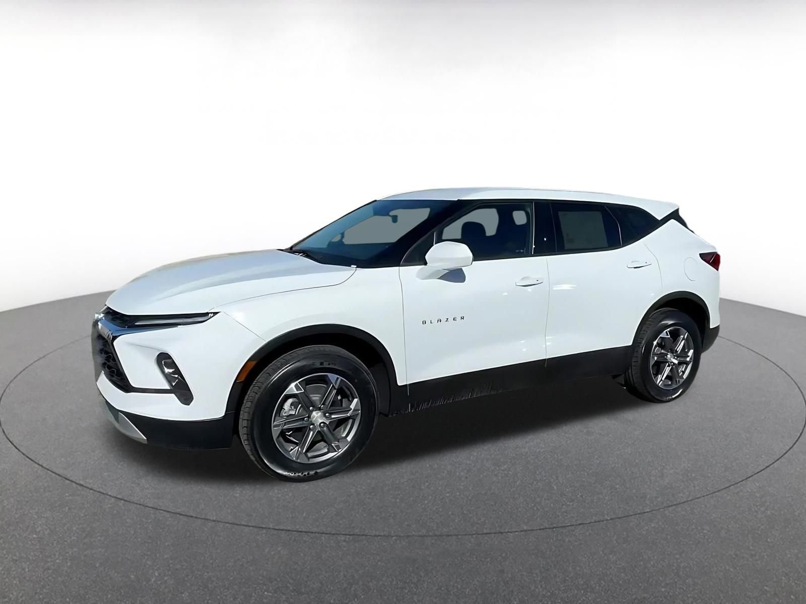 Thumbnail: 2025 Chevrolet Blazer - 8