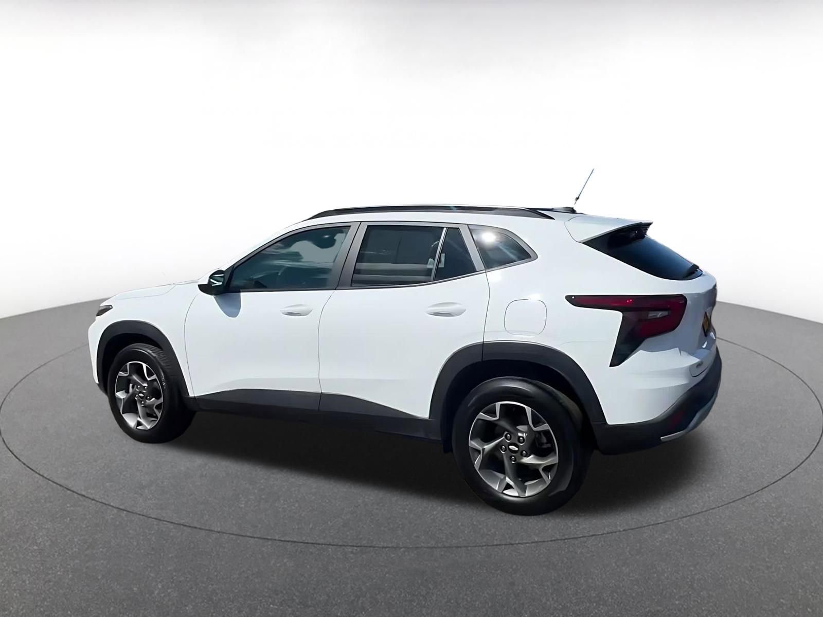 Thumbnail: 2025 Chevrolet Trax - 10