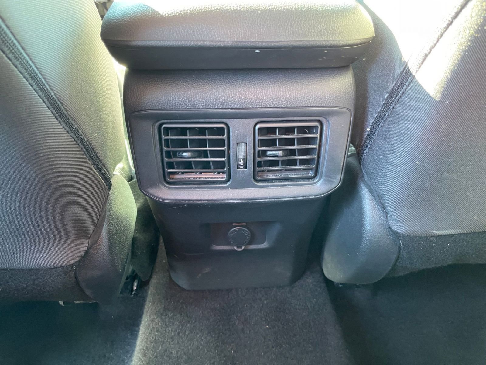 Thumbnail: 2025 Toyota RAV4 - 23