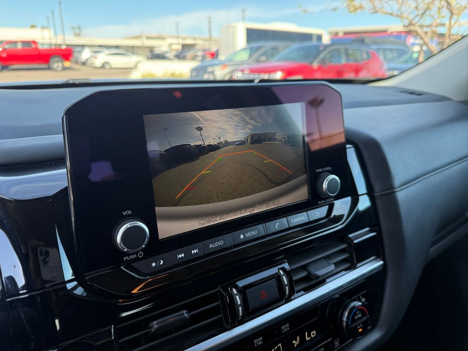 Thumbnail: 2025 Nissan Pathfinder - 27