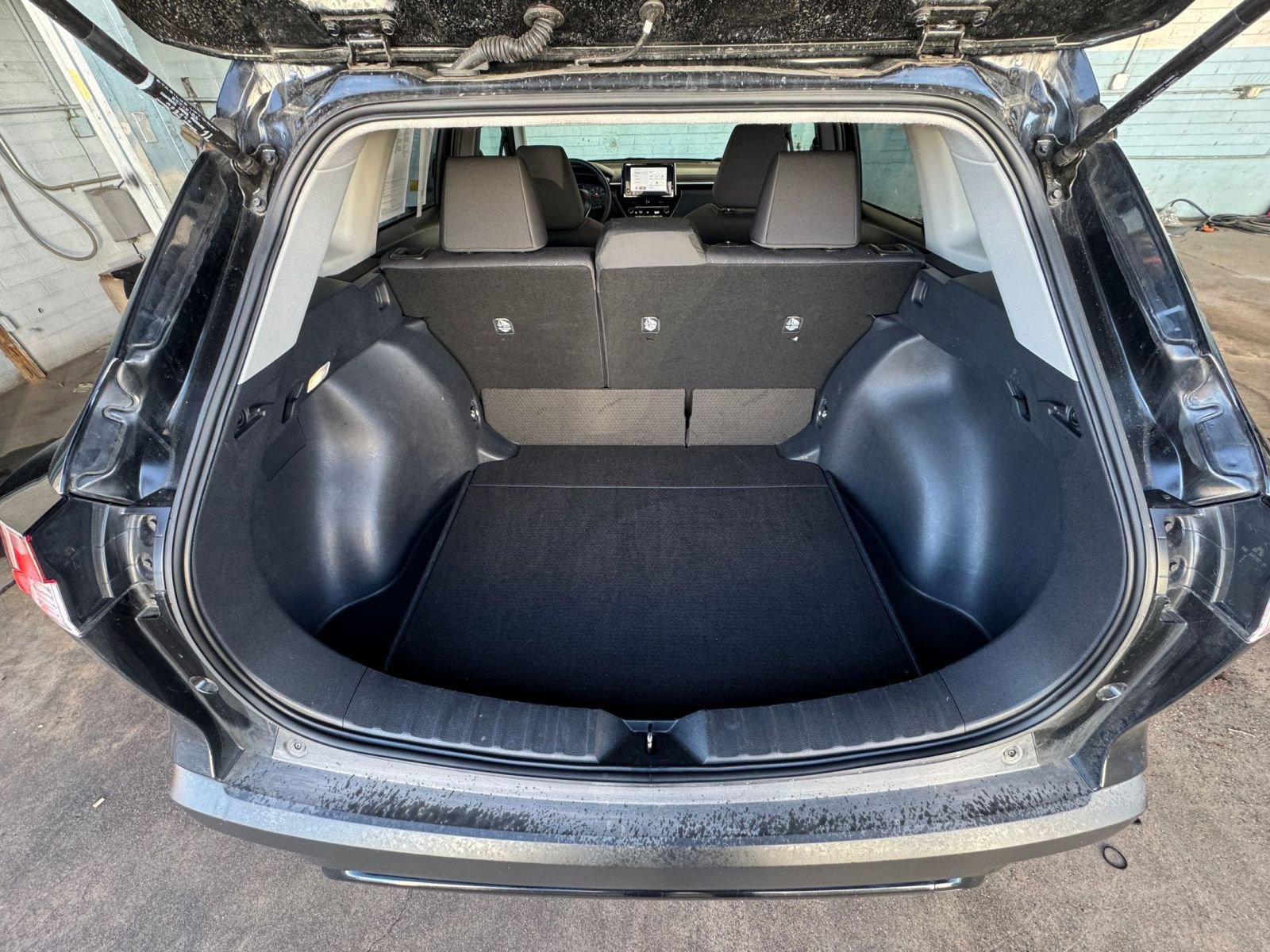 Thumbnail: 2025 Toyota Corolla Cross - 29