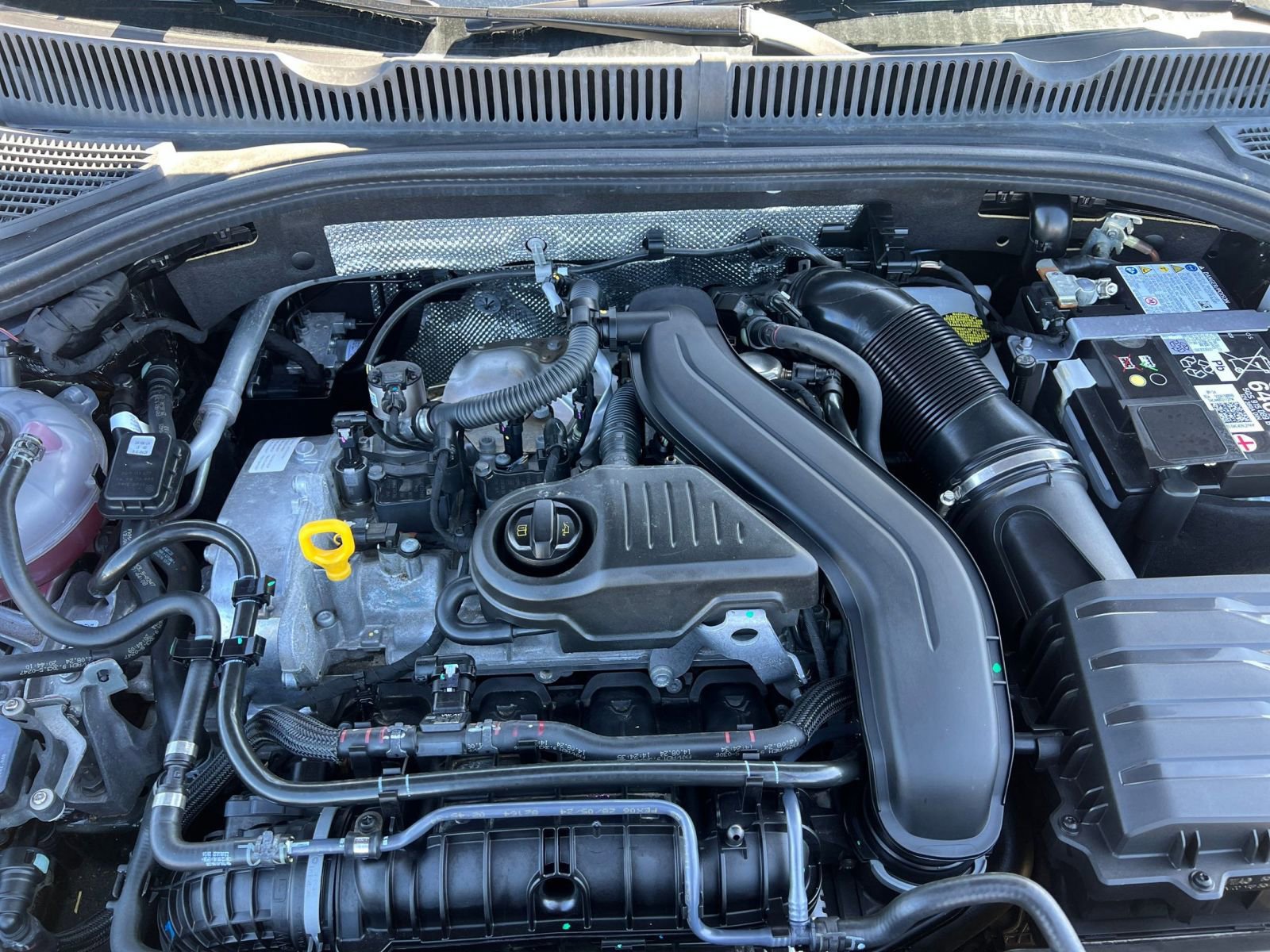 Thumbnail: 2025 Volkswagen Jetta - 32