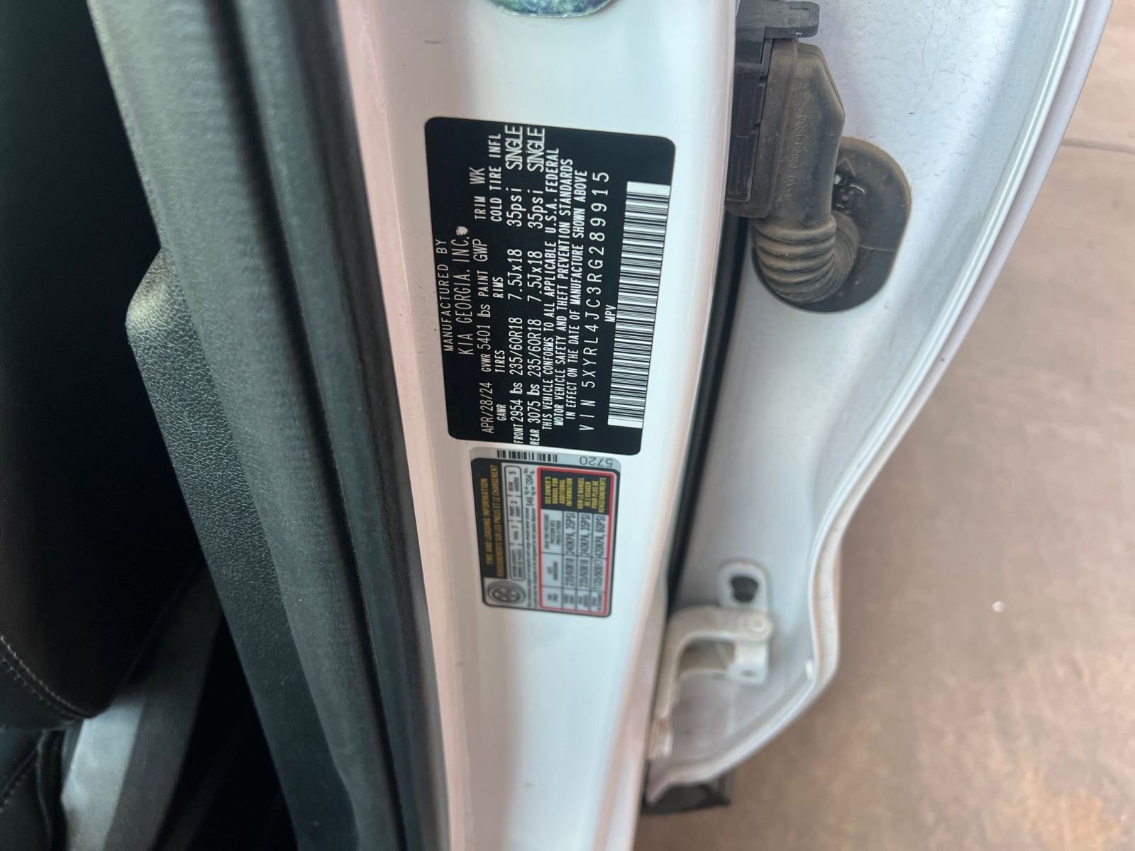 Thumbnail: 2024 Kia Sorento - 29