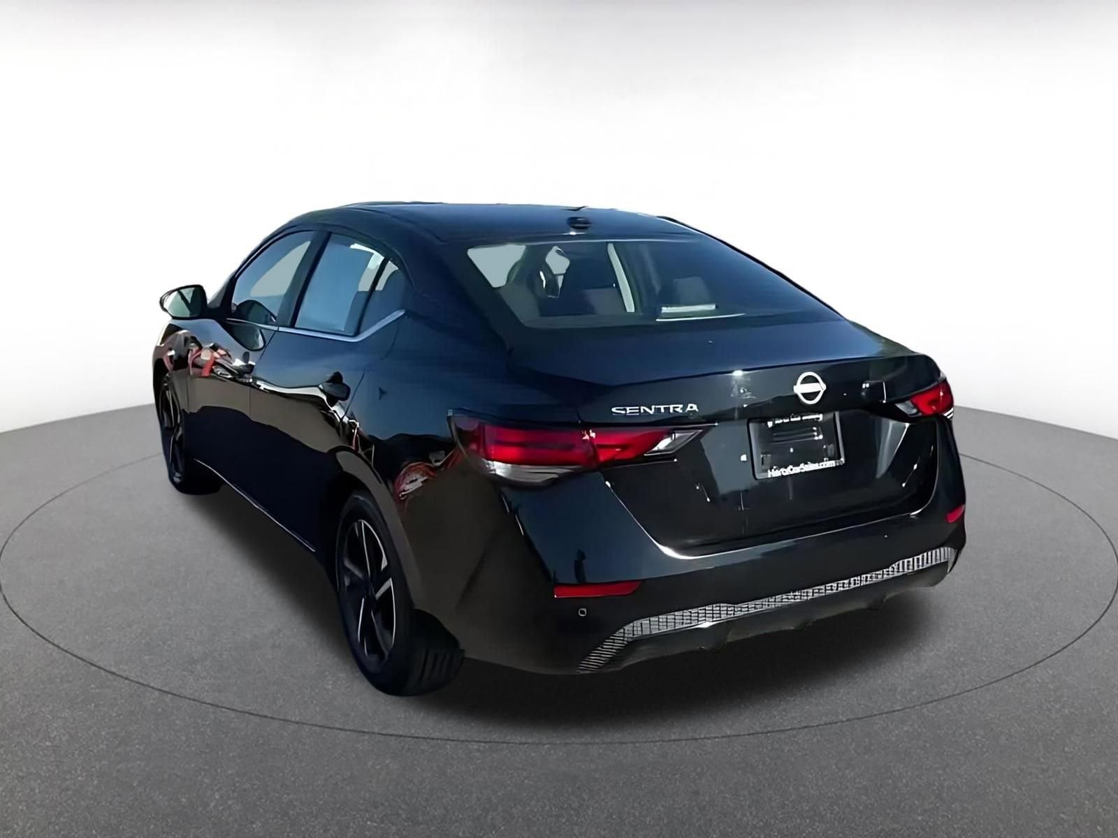 Thumbnail: 2025 Nissan Sentra - 11