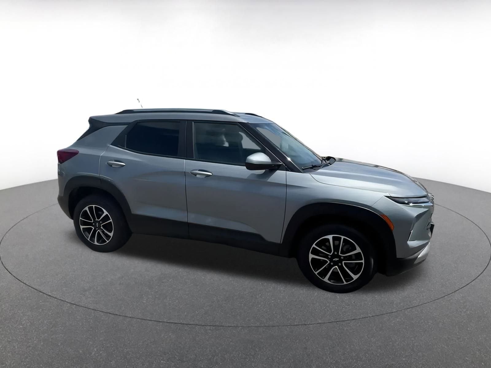 Thumbnail: 2024 Chevrolet TrailBlazer - 2