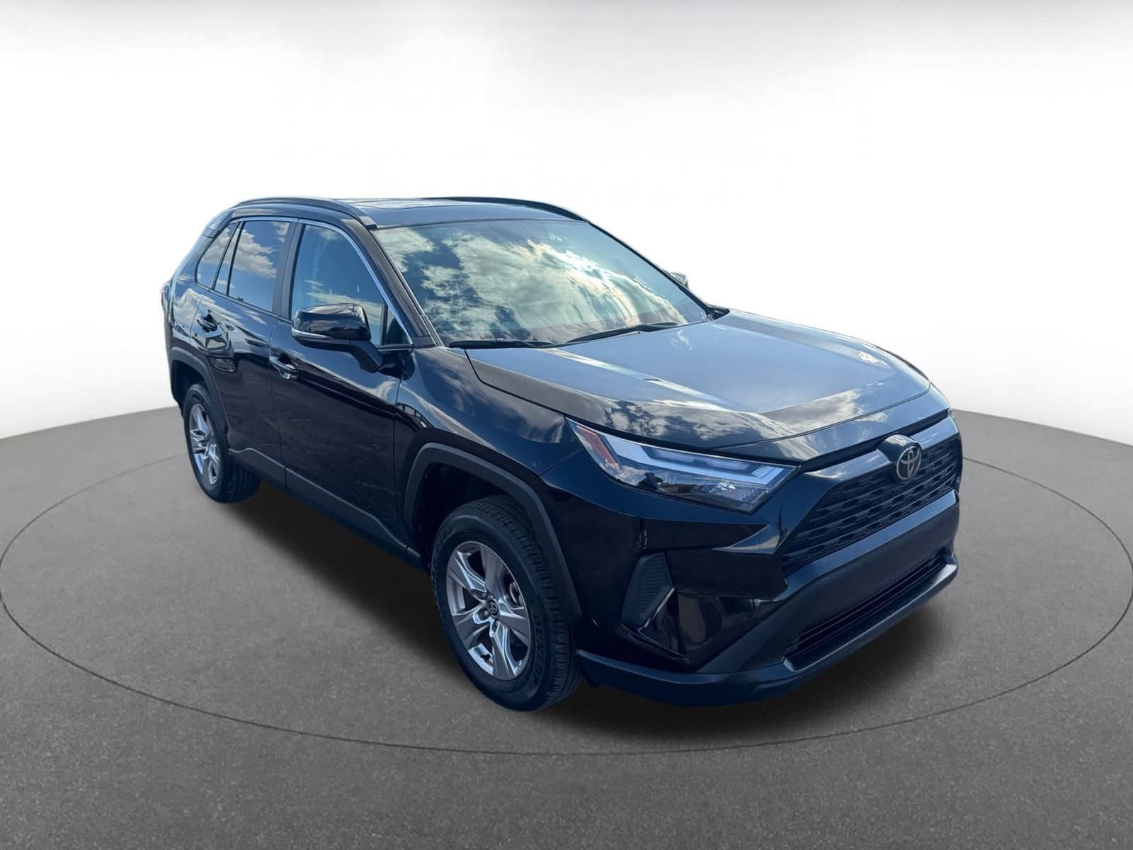 Thumbnail: 2025 Toyota RAV4 - 1