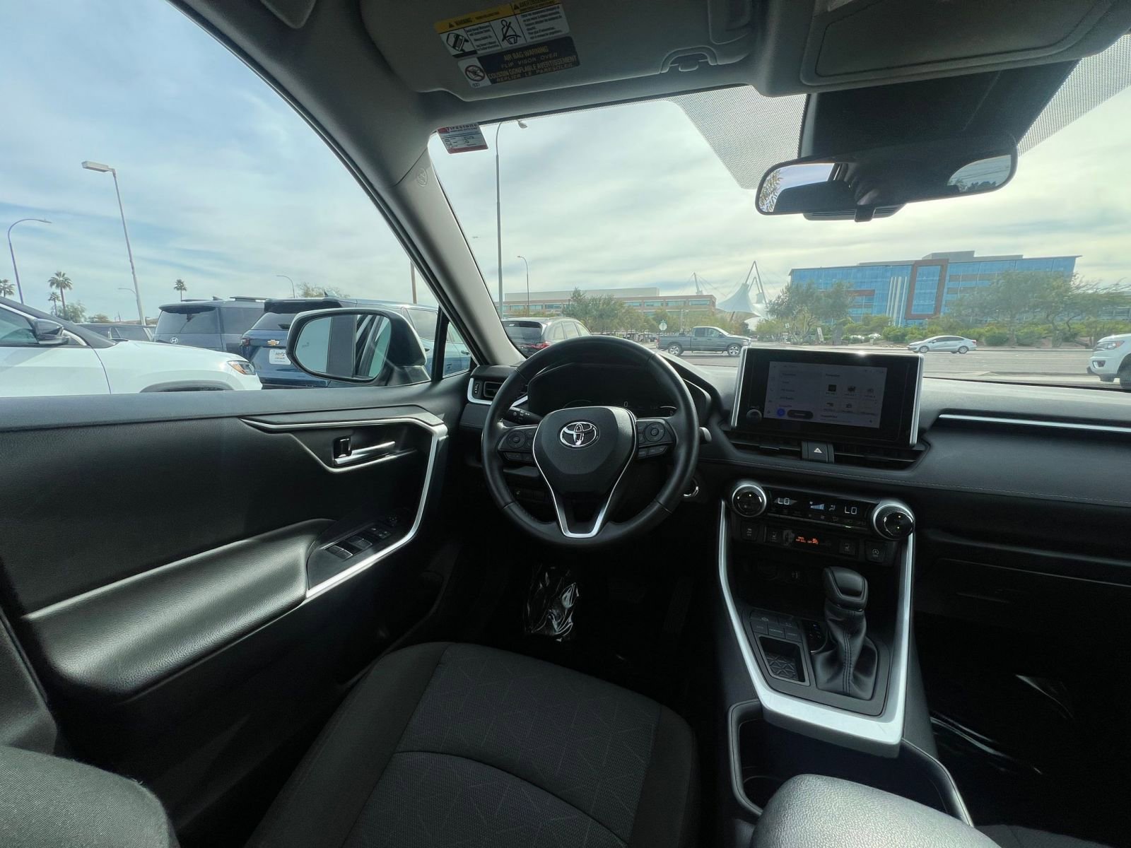 Thumbnail: 2025 Toyota RAV4 - 34