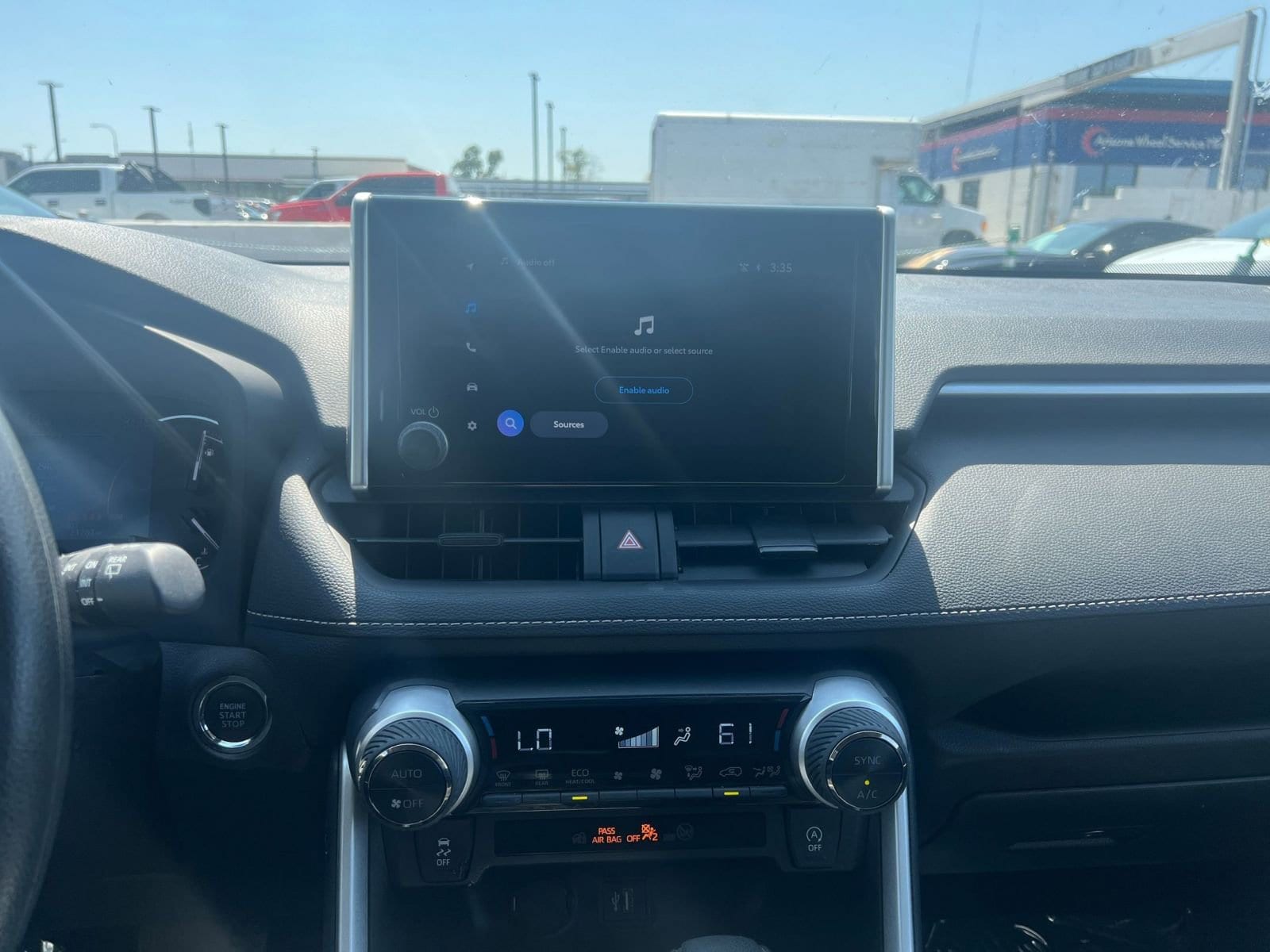 2024 Toyota RAV4 XLE 18