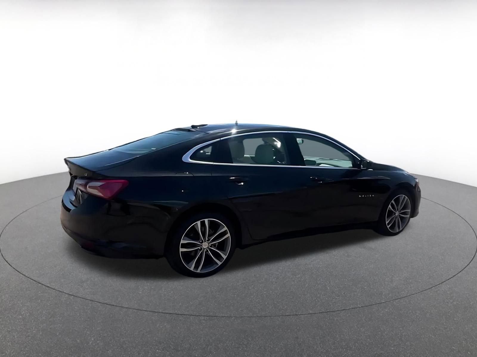 Thumbnail: 2024 Chevrolet Malibu - 15