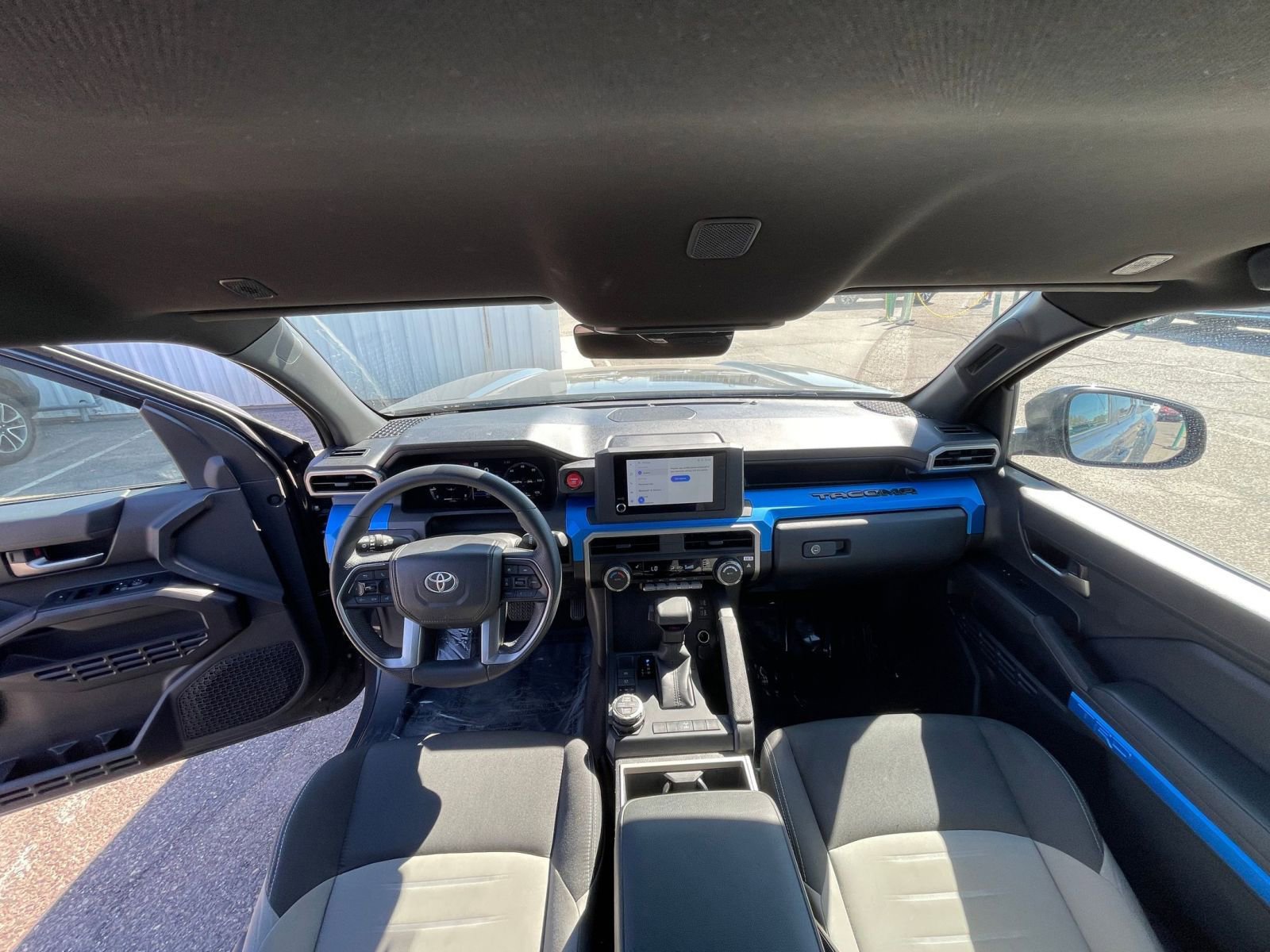 Thumbnail: 2025 Toyota Tacoma - 33