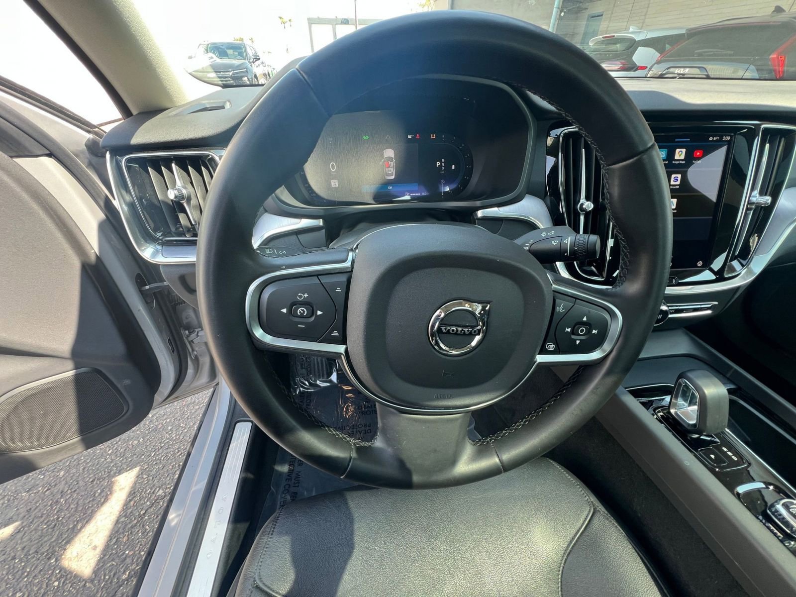 Thumbnail: 2024 Volvo S60 - 28