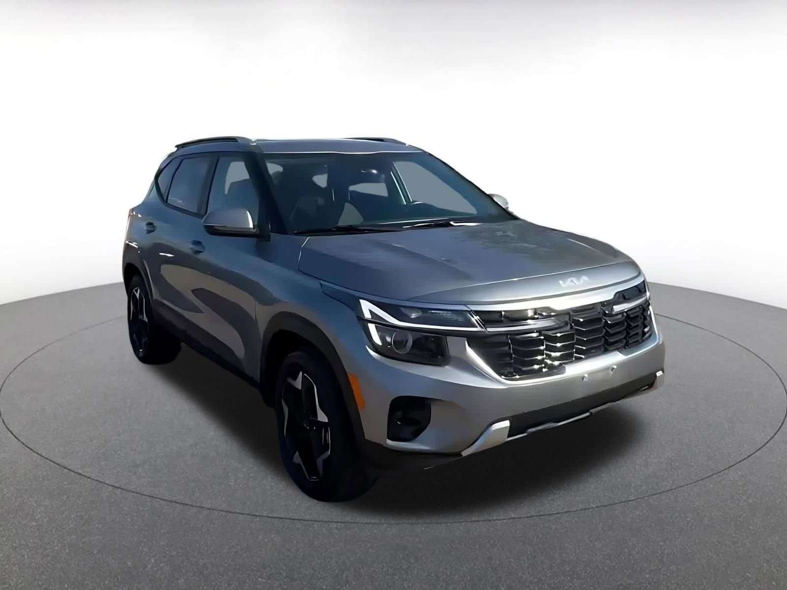 Thumbnail: 2025 Kia Seltos - 3