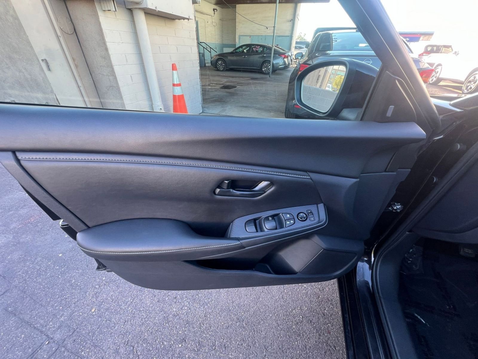 Thumbnail: 2025 Nissan Sentra - 18