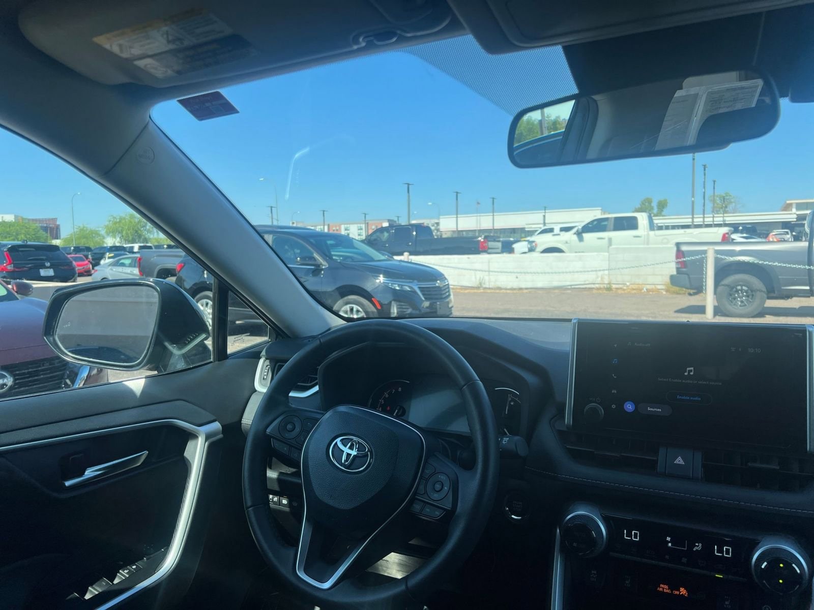 2024 Toyota RAV4 XLE 34