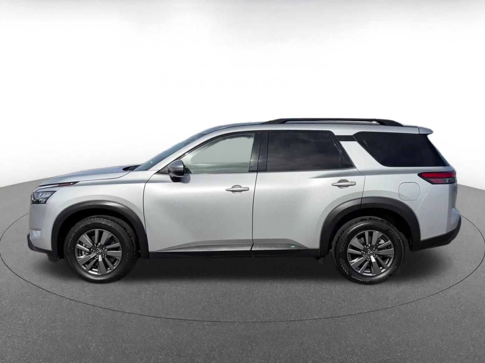 Thumbnail: 2025 Nissan Pathfinder - 9