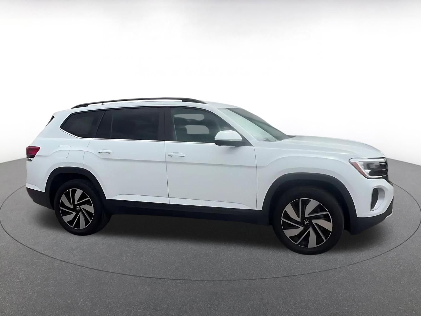 Thumbnail: 2024 Volkswagen Atlas - 16