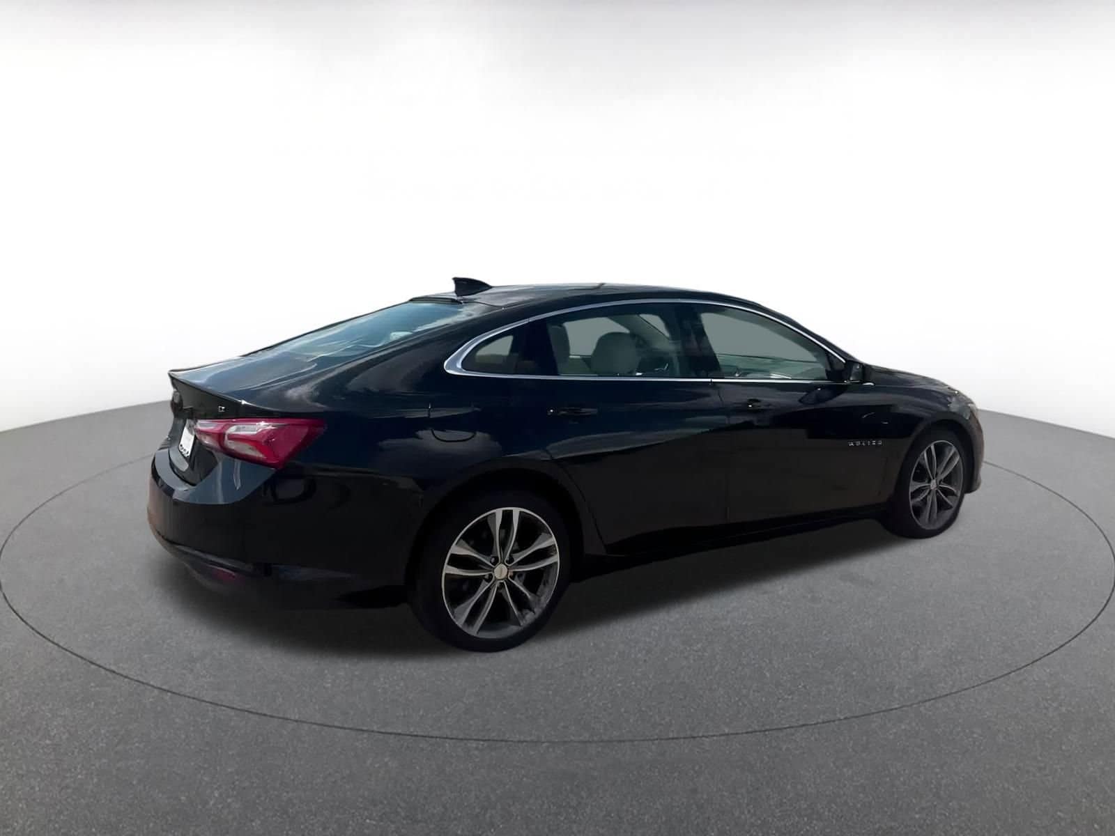 Thumbnail: 2024 Chevrolet Malibu - 15