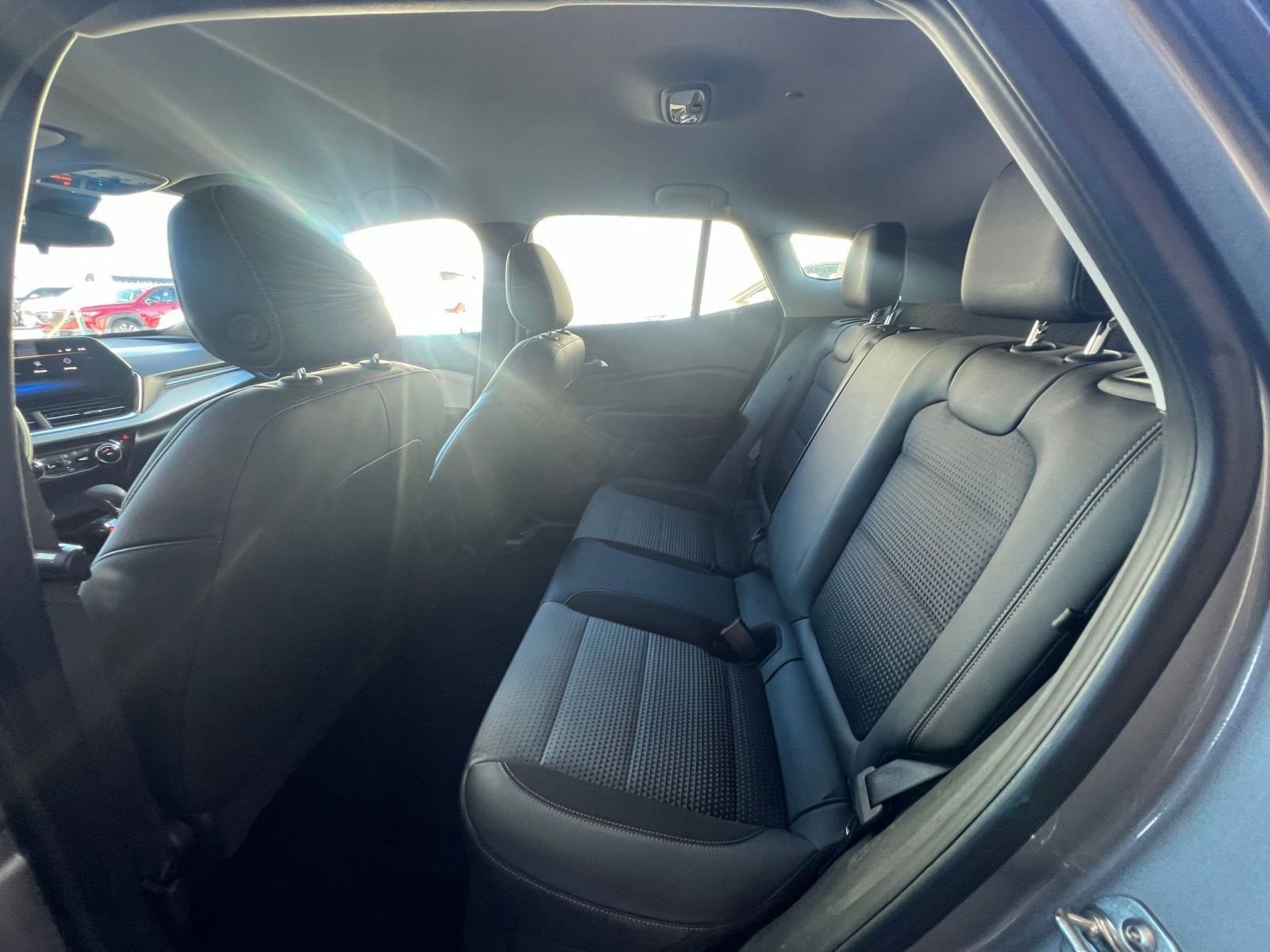 Thumbnail: 2025 Chevrolet Trax - 25