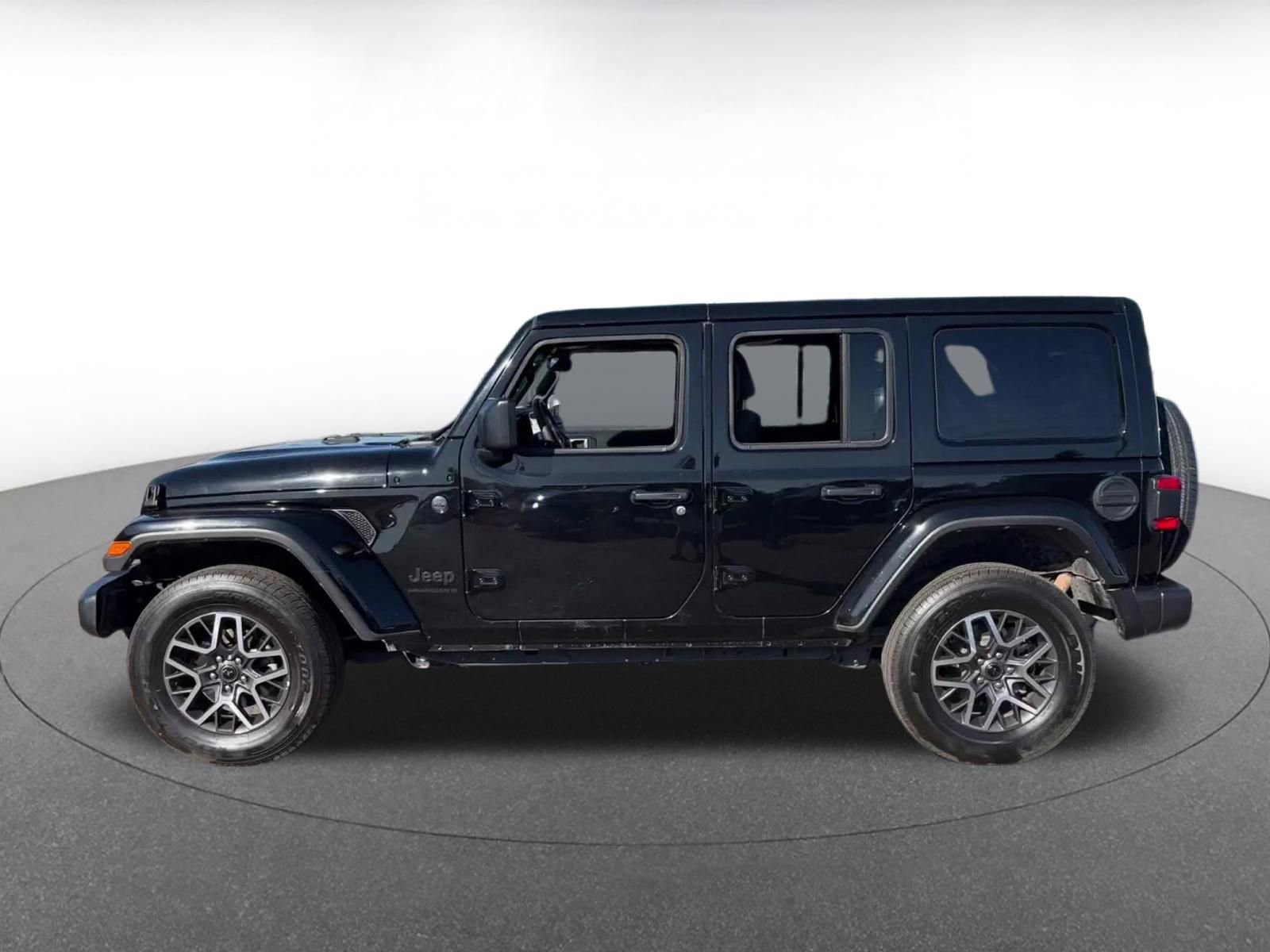 Thumbnail: 2025 Jeep Wrangler - 8