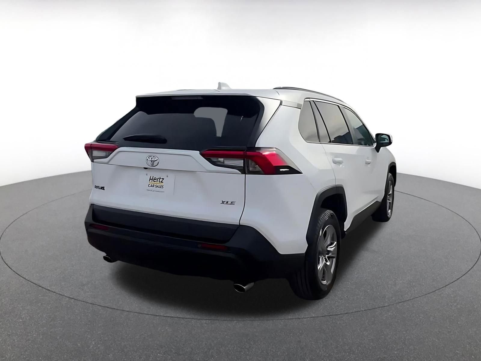 Thumbnail: 2025 Toyota RAV4 - 15