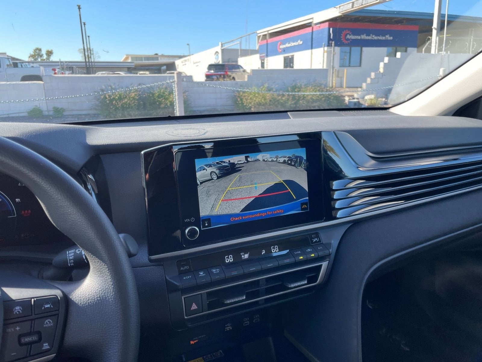 Thumbnail: 2025 Toyota Camry - 17