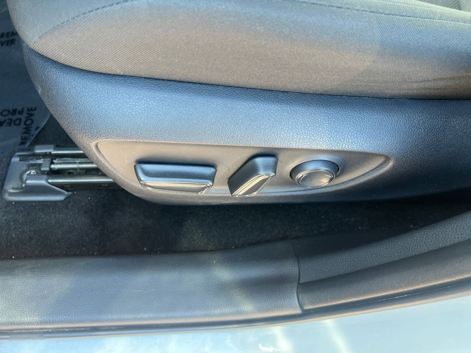 Thumbnail: 2025 Toyota RAV4 - 23